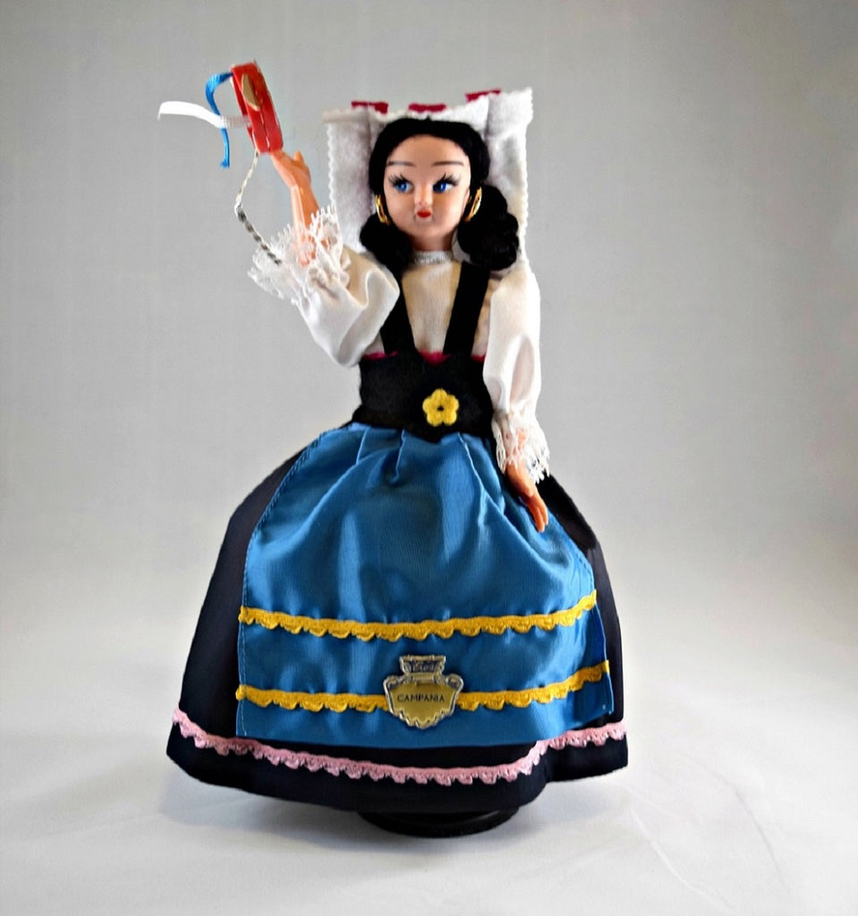 Regional Costume Dolls from Italy